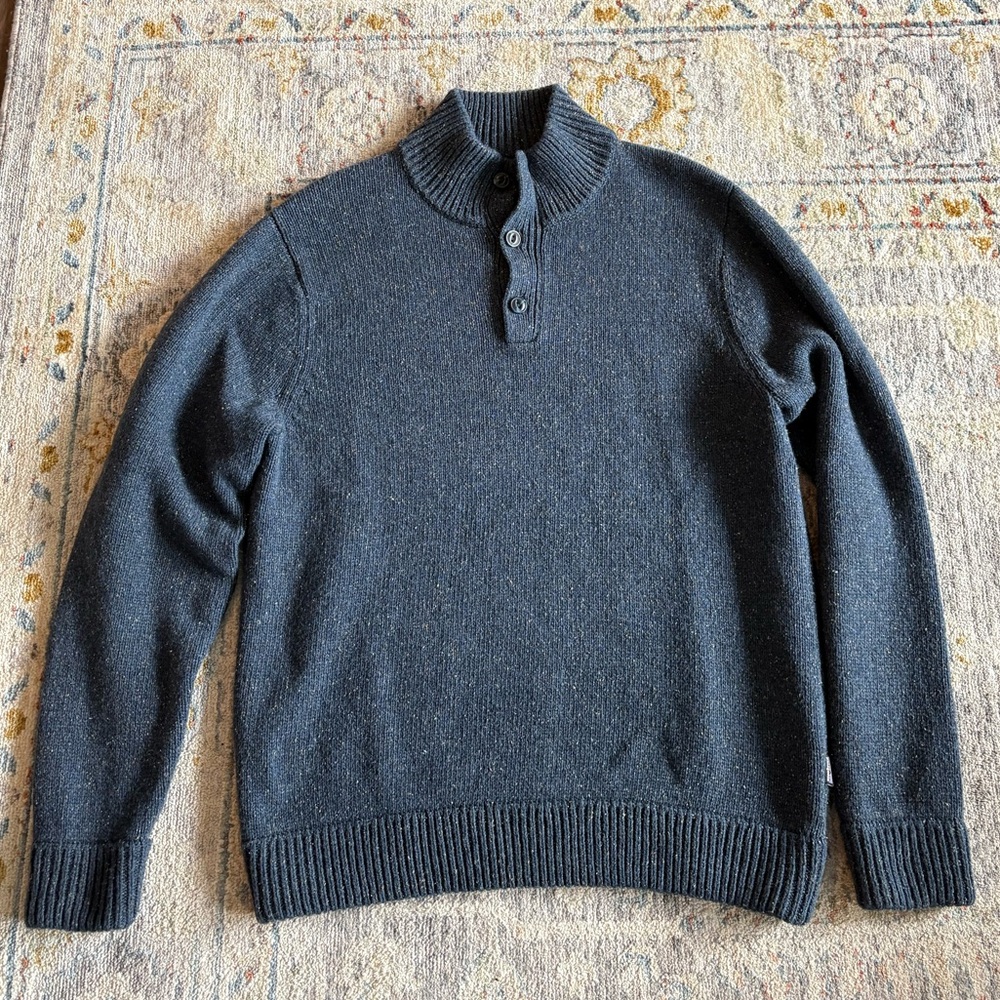 Patagonia Men's Navy Blue Quarter Button Sweater